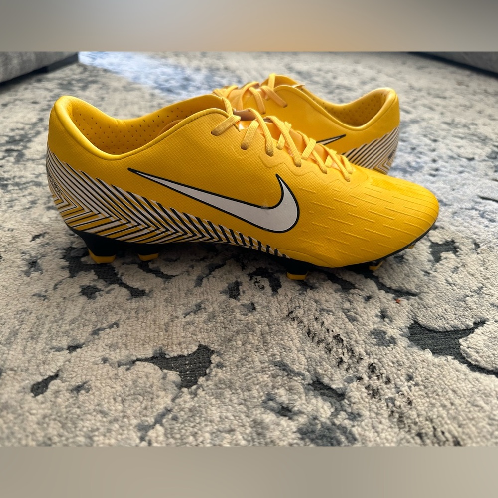 Nike Mercurial Vapor XII Academy Neymar JR GS MG Football Boots